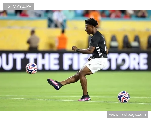 世俱杯揭幕战最后五分钟:门将封神 + 绝杀悬念,这才是足球该有的心跳!(3) 世俱杯揭幕战最后五分钟:门将封神 + 绝杀悬念,这才是足球该有的心跳!(3)